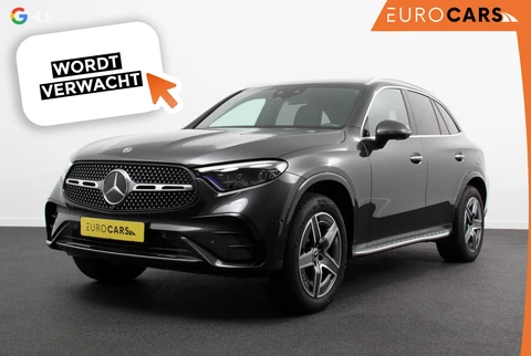 Mercedes-Benz GLC-klasse 400e 4MATIC AMG Line PHEV  Navigatie Panorama dak Lederen bekleding Camera Electrisch bedienbare achterklep Trekhaak Adaptive cruise control