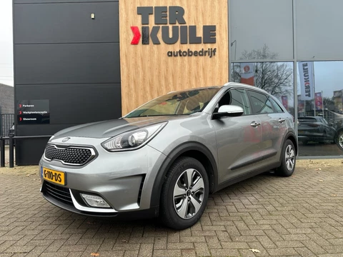 Kia Niro 1.6 GDI Hybrid Executive Line / Trekh. / Camera / CarPlay