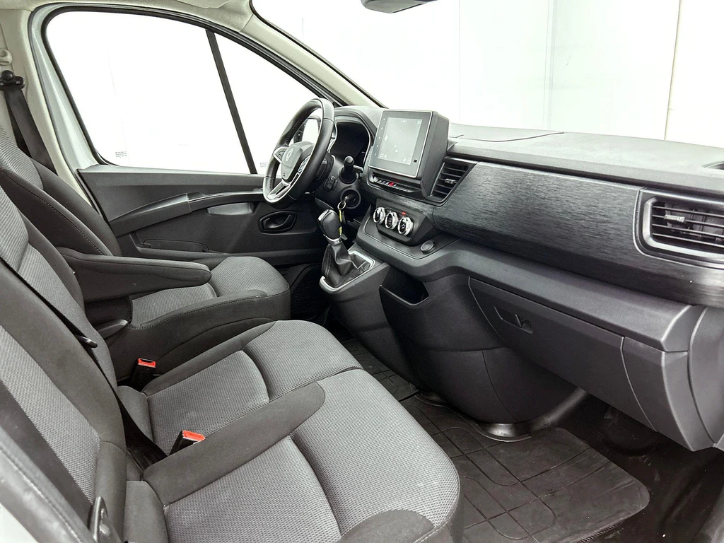 Renault Trafic – foto 21