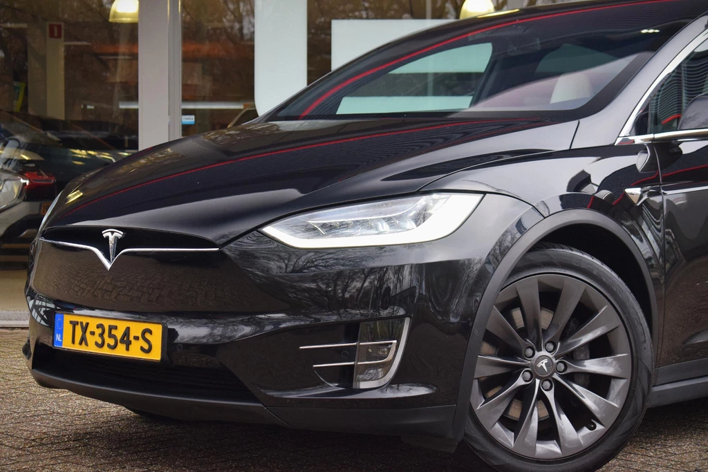 Tesla Model X – foto 2