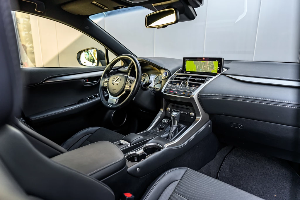 Lexus NX – foto 19