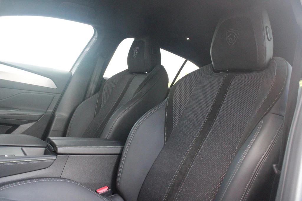 Peugeot 408 – foto 11