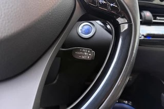 Toyota C-HR – thumbnail 32