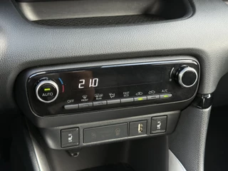 Toyota Yaris – thumbnail 23
