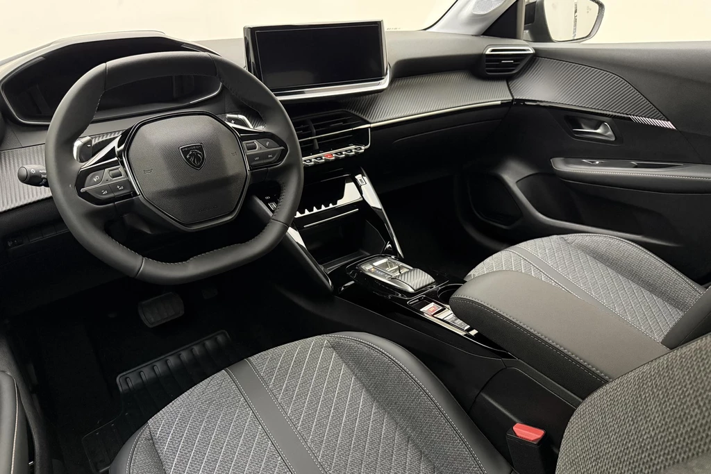 Peugeot 208 – foto 15