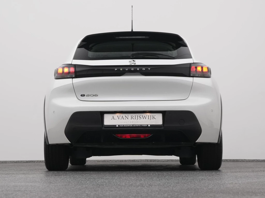 Peugeot e-208 – foto 10