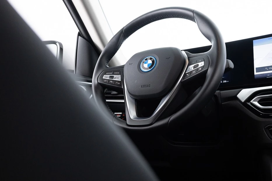 BMW i4 – foto 25