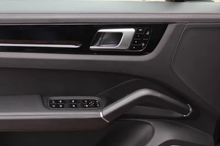 Porsche Cayenne – thumbnail 37