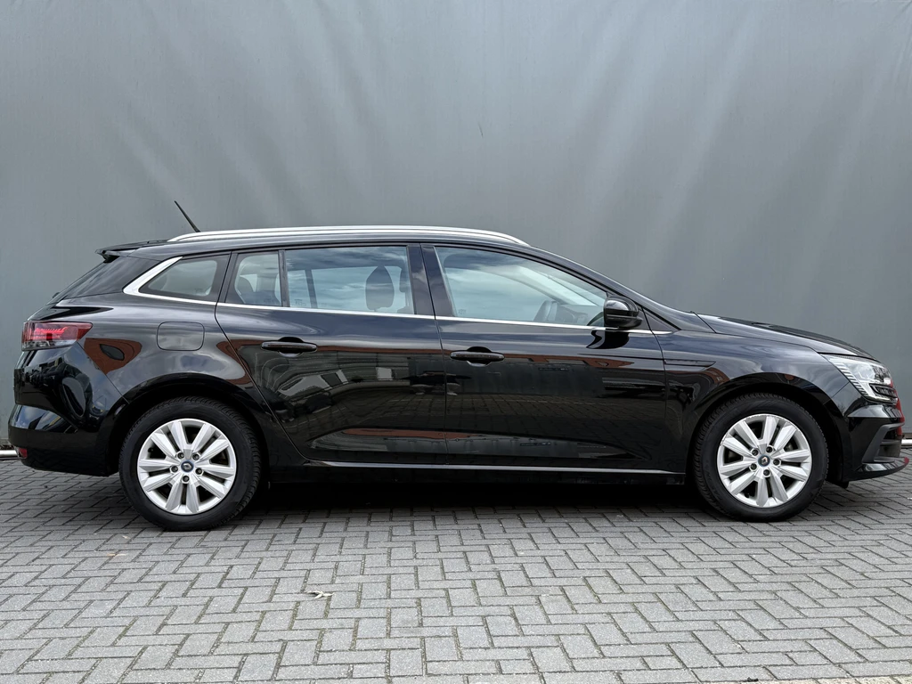 Renault Megane E-Tech – foto 5