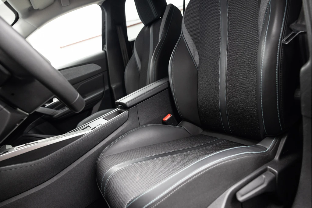 Peugeot 408 – foto 15