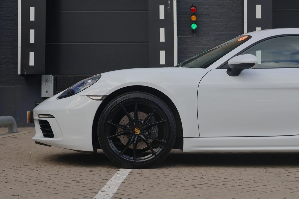 Porsche 718 – foto 17