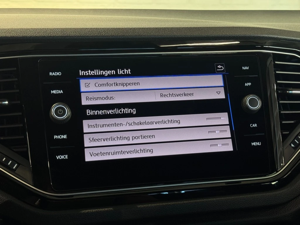 Volkswagen T-Roc – foto 30
