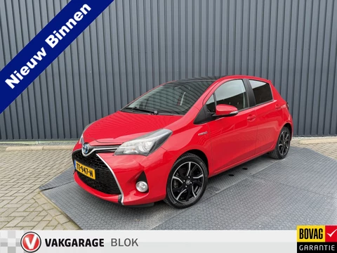 Toyota Yaris 1.5 Hybrid Dynamic | Pano dak | Navi | 12 mnd BOVAG GARANTIE | Rijklaar!!