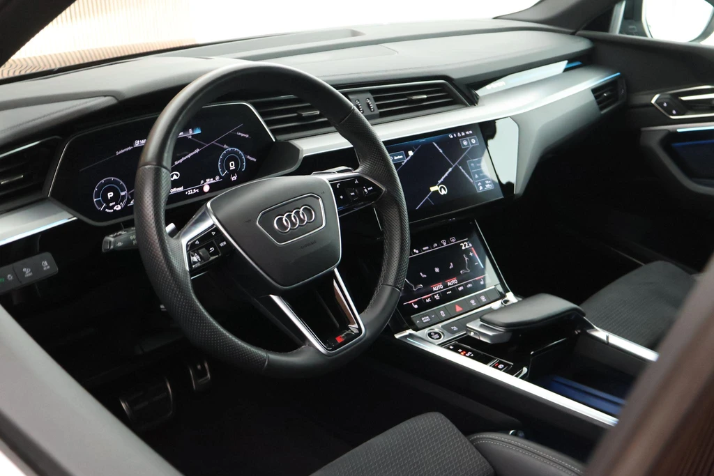 Audi Q8 e-tron – foto 8