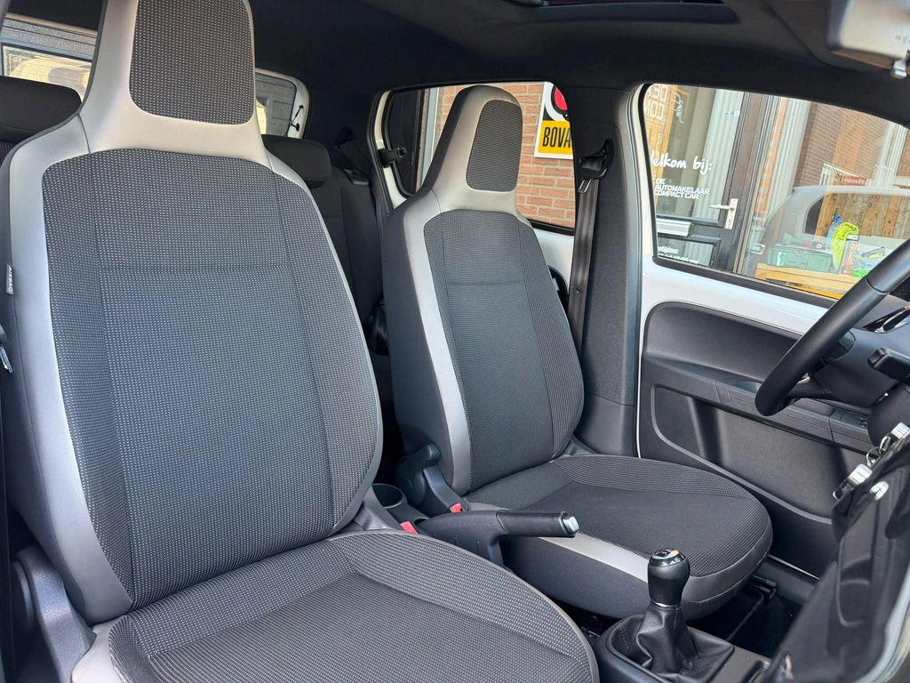 Volkswagen up! – foto 23
