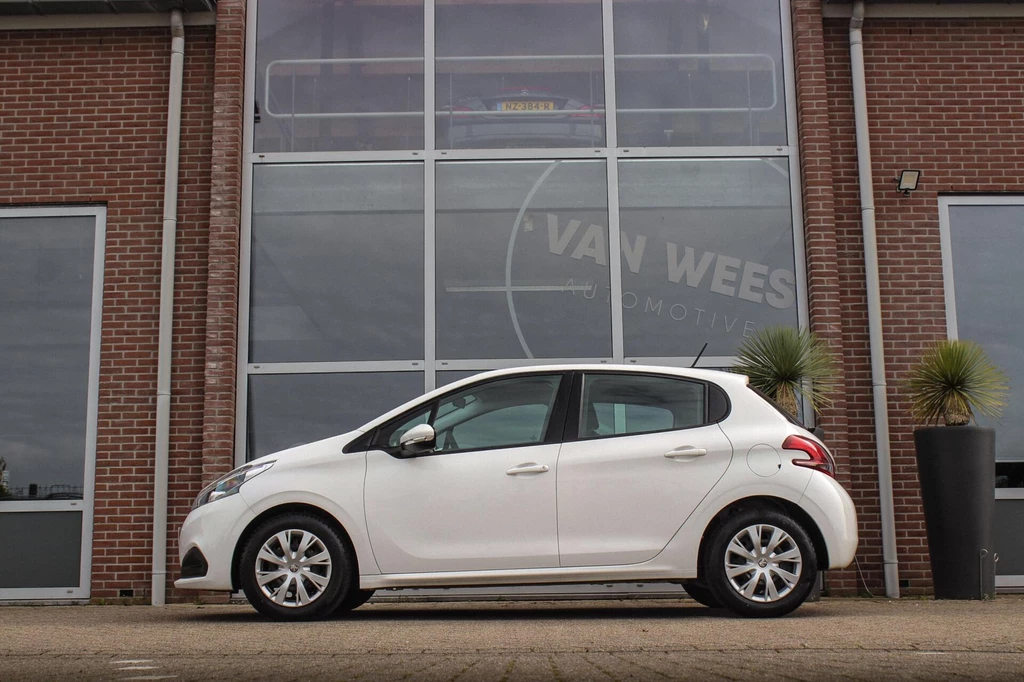 Peugeot 208 – foto 2