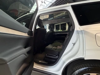 Volvo EX90 – thumbnail 13