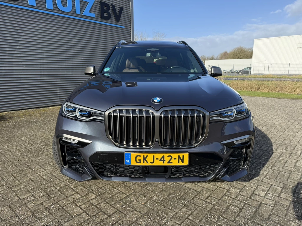 BMW X7 – foto 8