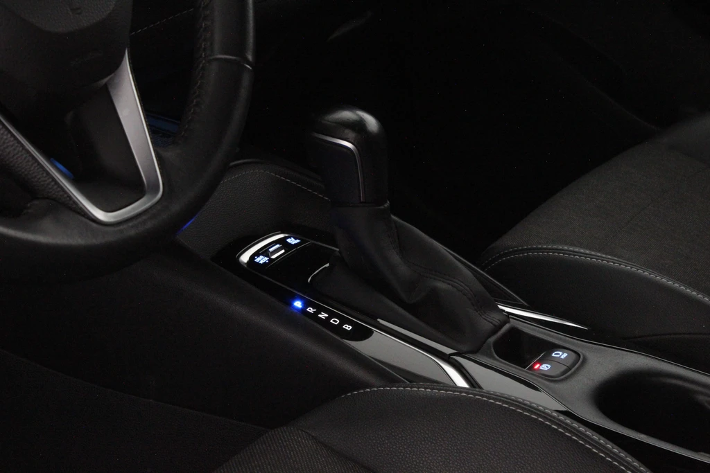 Toyota Corolla Touring Sports – foto 18