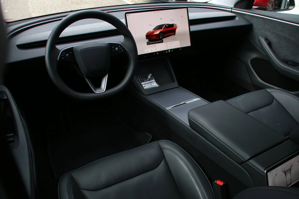 Tesla Model 3 – foto 8