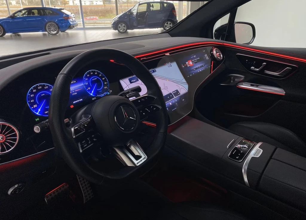 Mercedes-Benz EQE – foto 9
