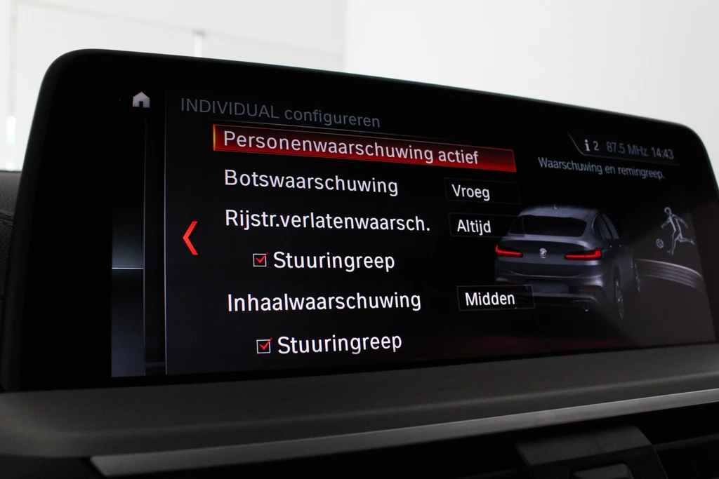 BMW X4 – foto 32