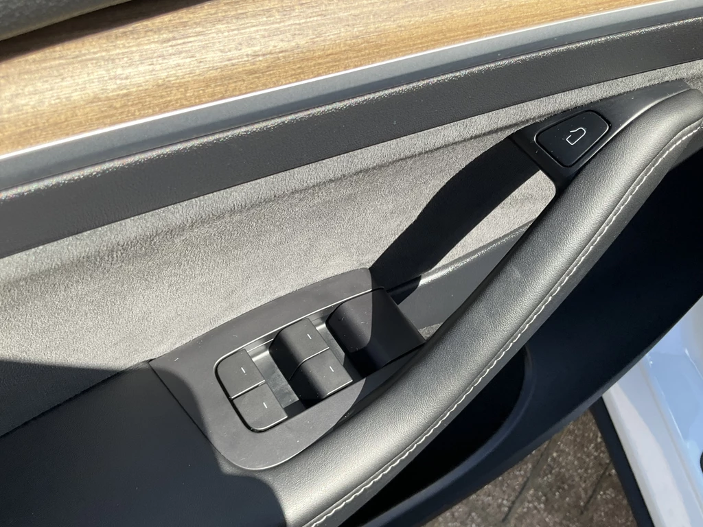 Tesla Model Y – foto 19