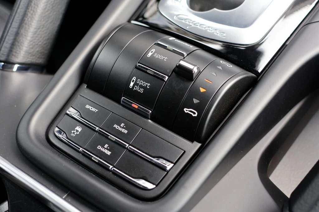 Porsche Cayenne – foto 22