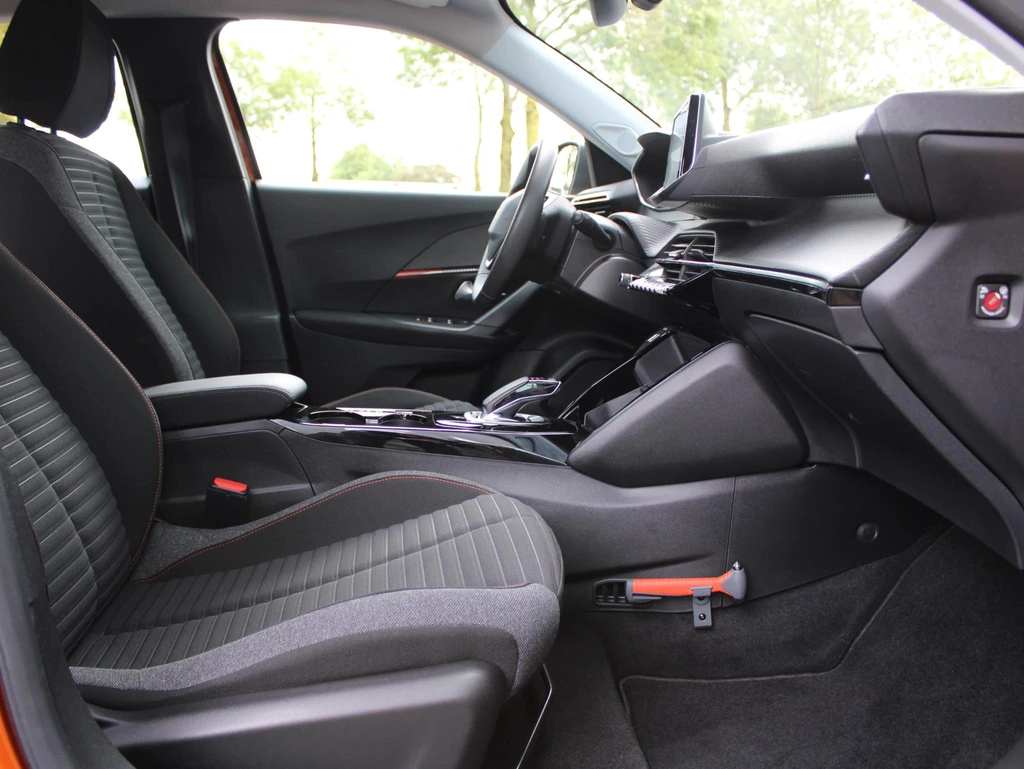 Peugeot e-2008 – foto 9