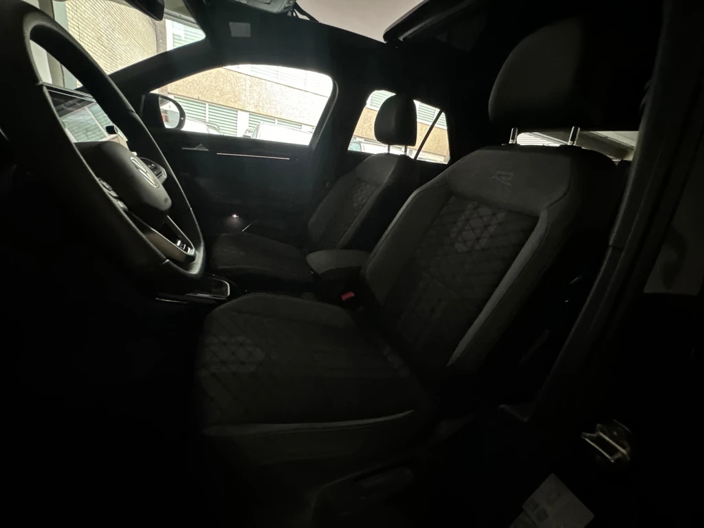 Volkswagen T-Roc – foto 9