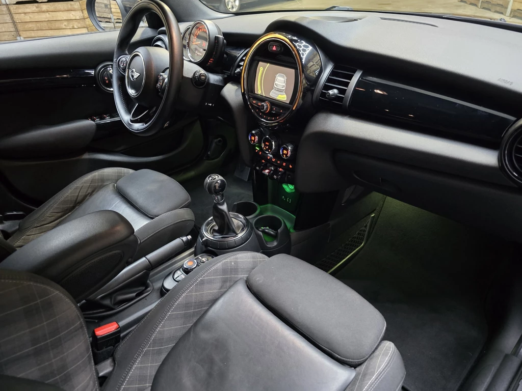 MINI 5-deurs – foto 14