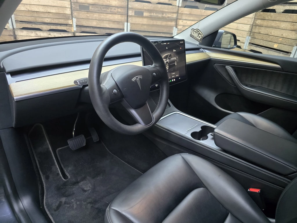 Tesla Model Y – foto 9