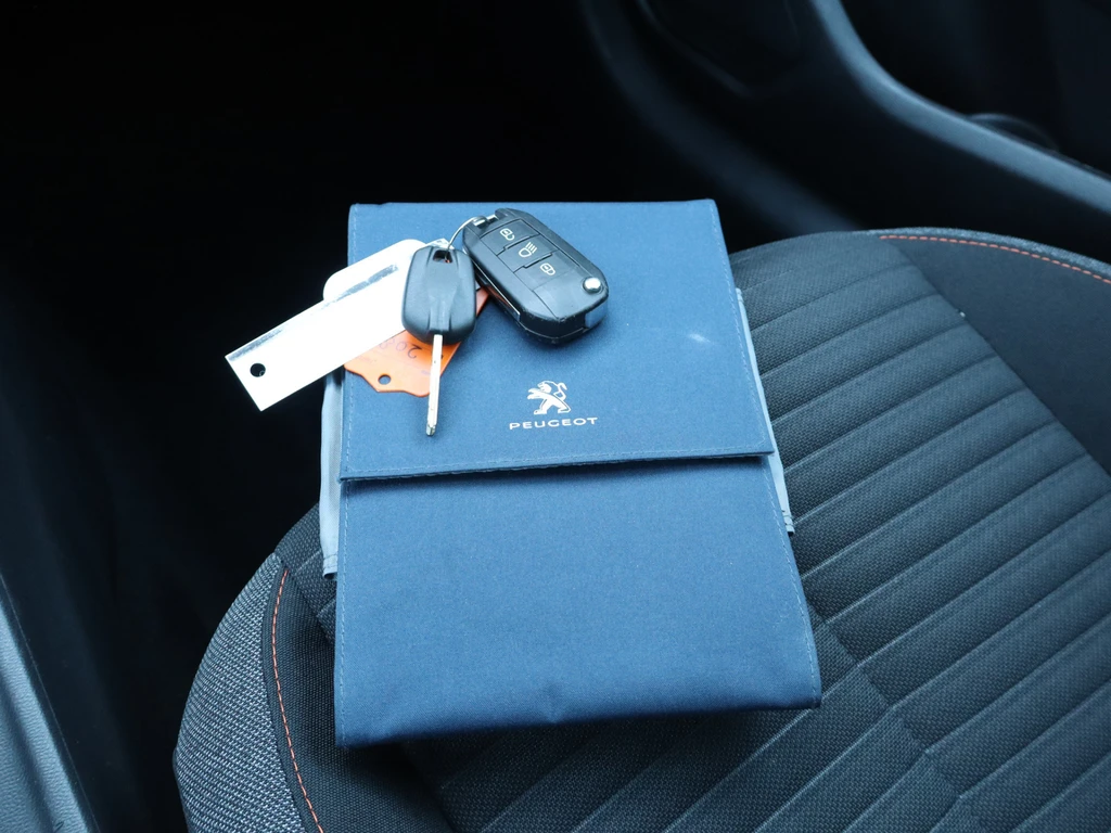 Peugeot 208 – foto 31