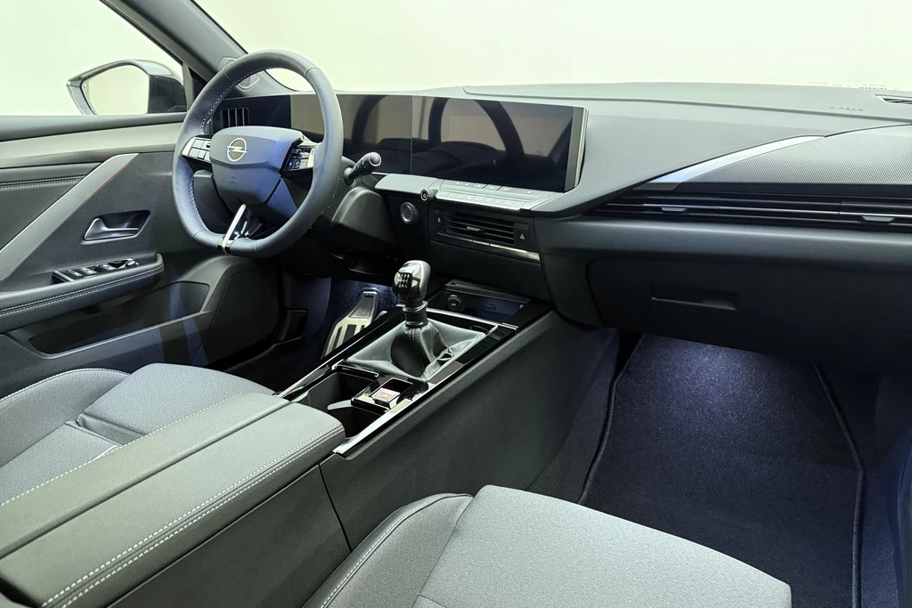 Opel Astra – foto 15