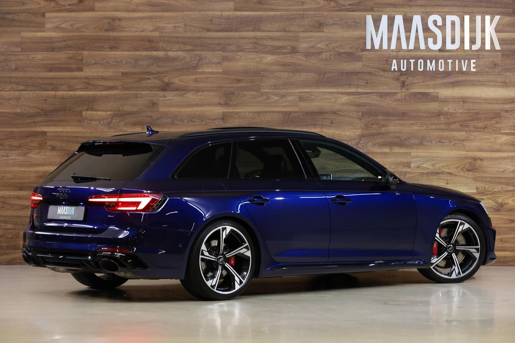 Audi RS4 – foto 7
