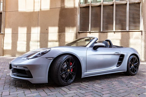 Porsche 718 Boxster 2.5 GTS Sportchrono|Sportuitlaat|Apple carplay|Alarm klasse 3|Achteruitrijcamera|20 Inch Concaver|Bose audio|Stoelverwarming|Parkeersensoren rondom