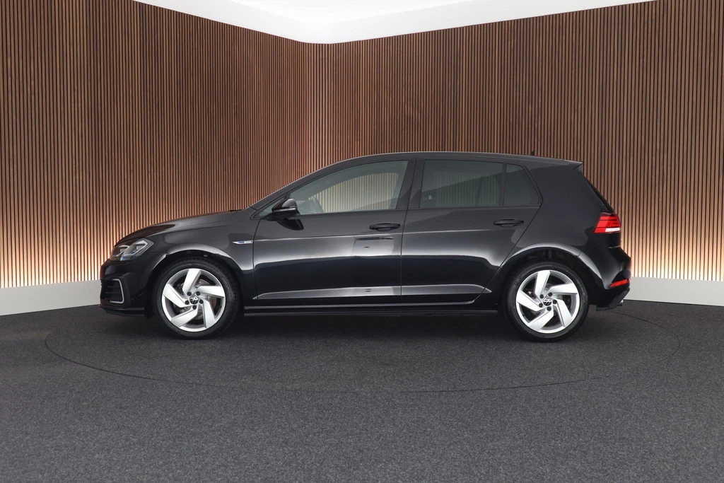Volkswagen Golf – foto 2