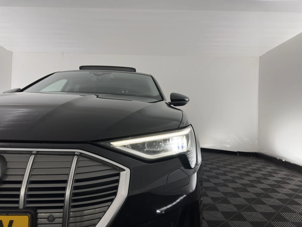 Audi e-tron – foto 8