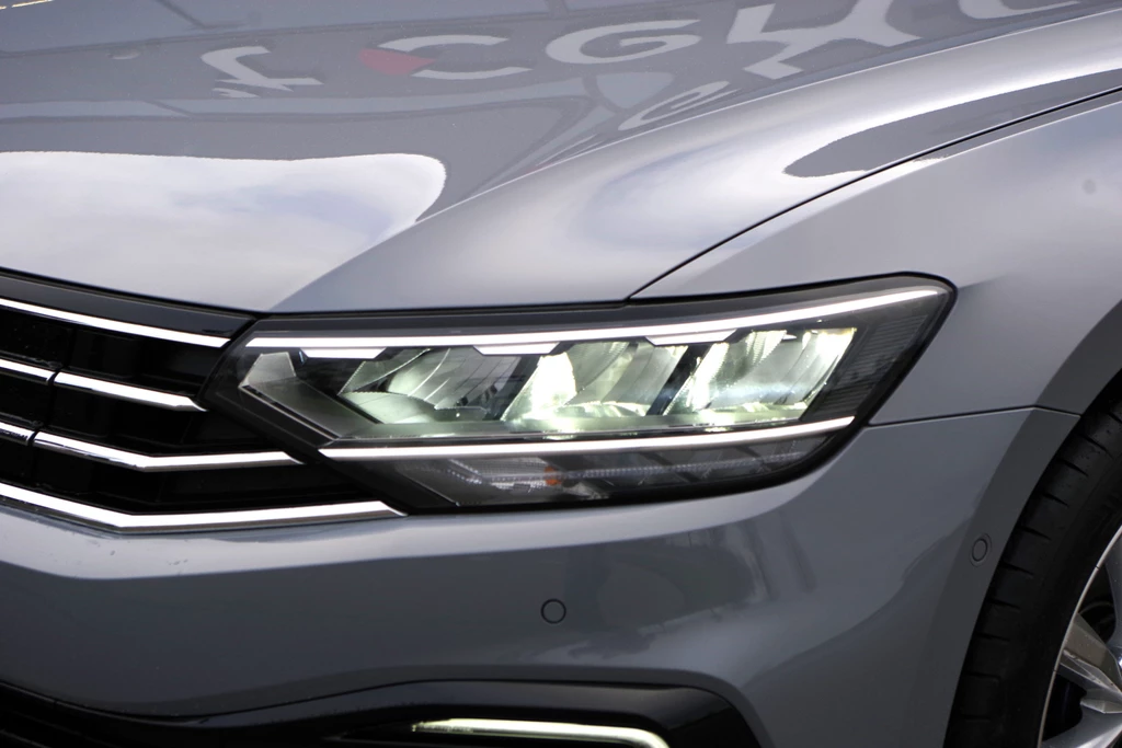 Volkswagen Passat – foto 17