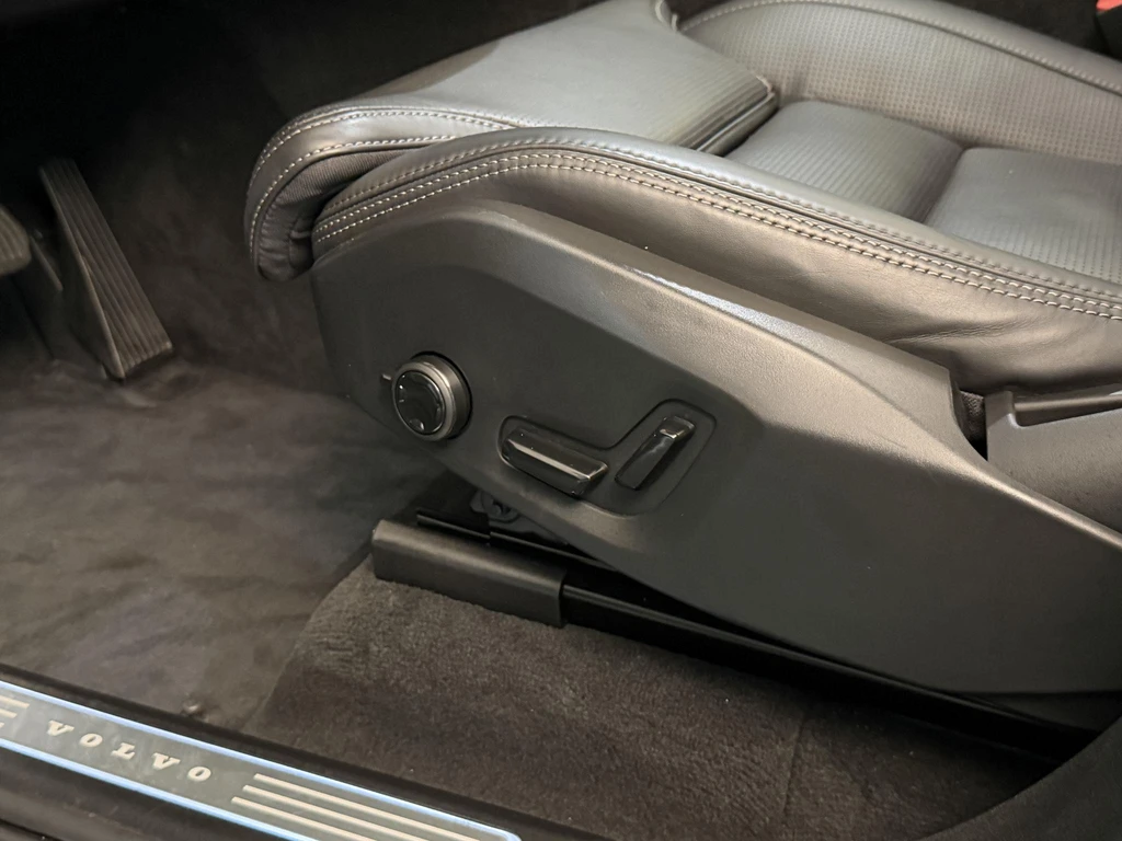 Volvo XC90 – foto 43
