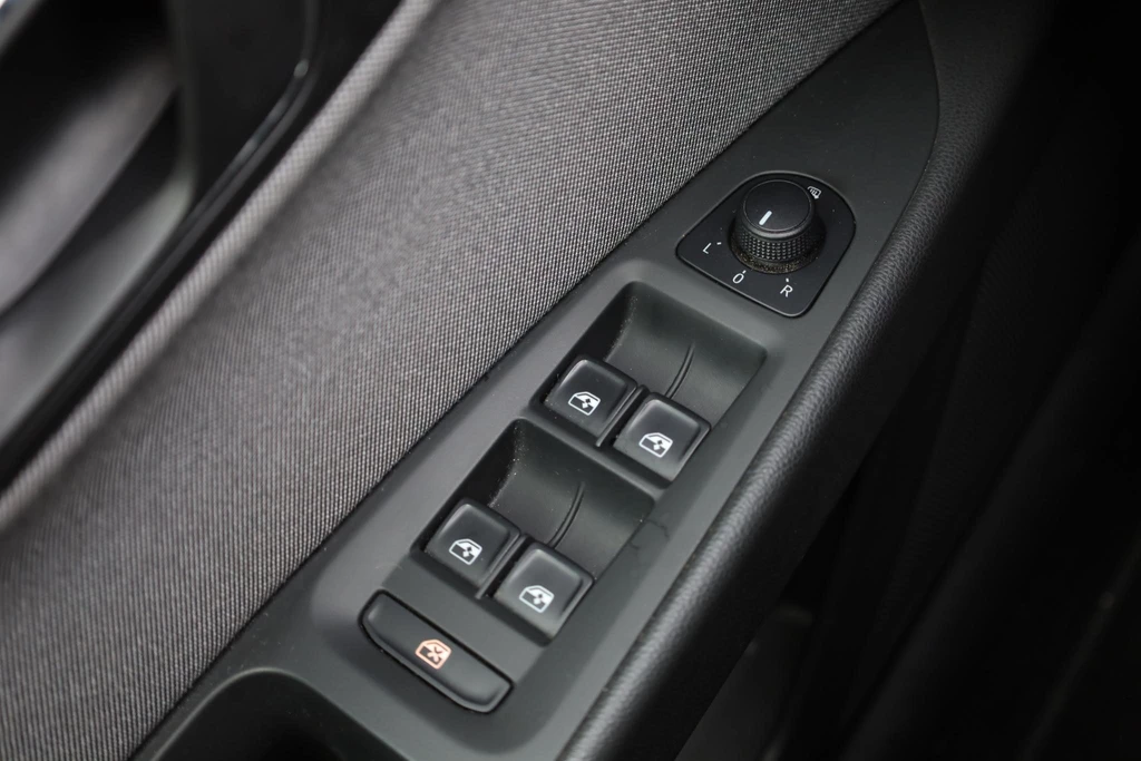 SEAT Leon – foto 14