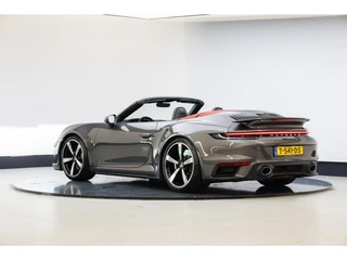 Porsche 911 – thumbnail 4