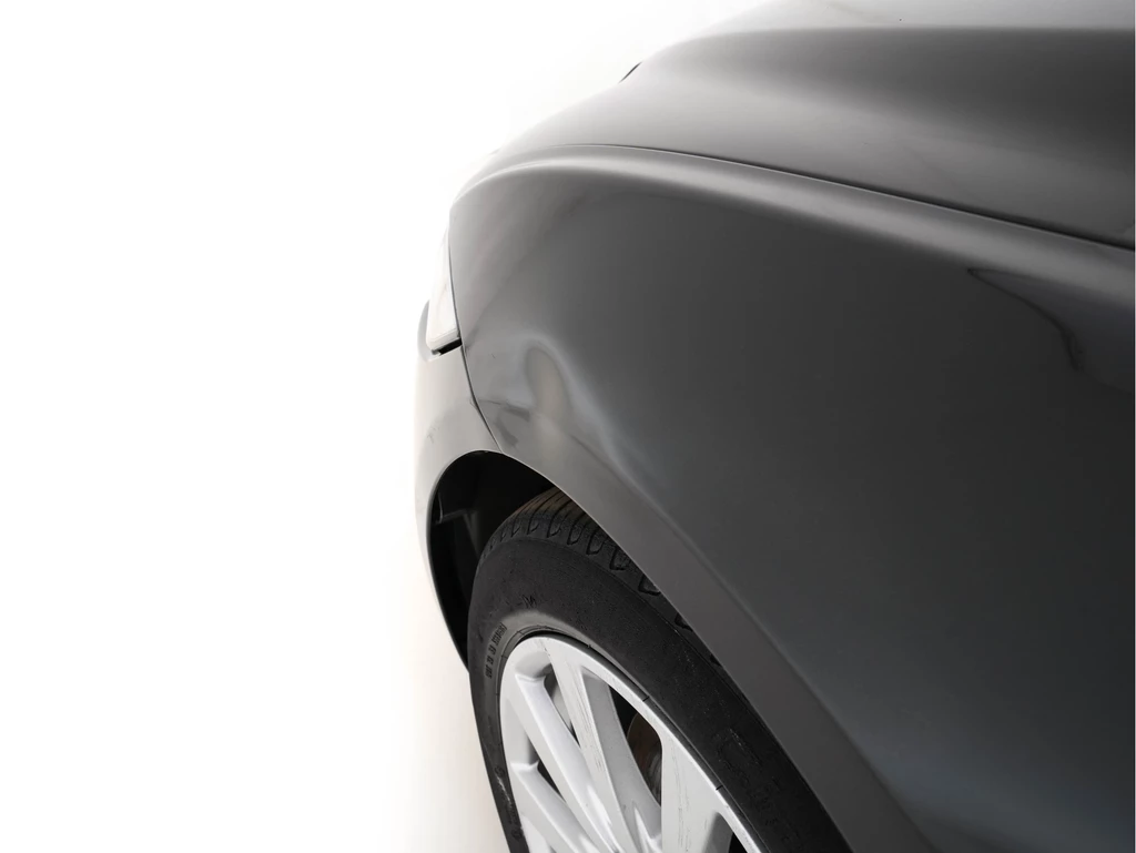 Jaguar XE – foto 33