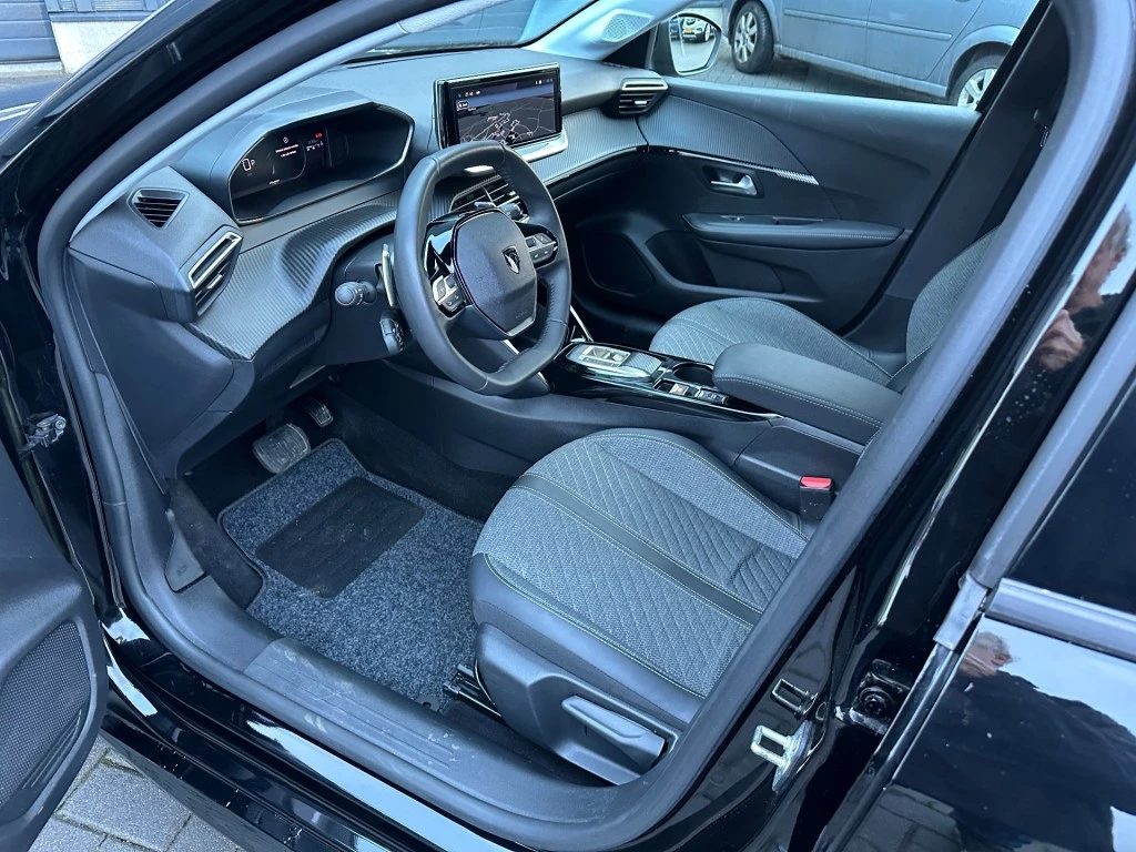 Peugeot 208 – foto 14