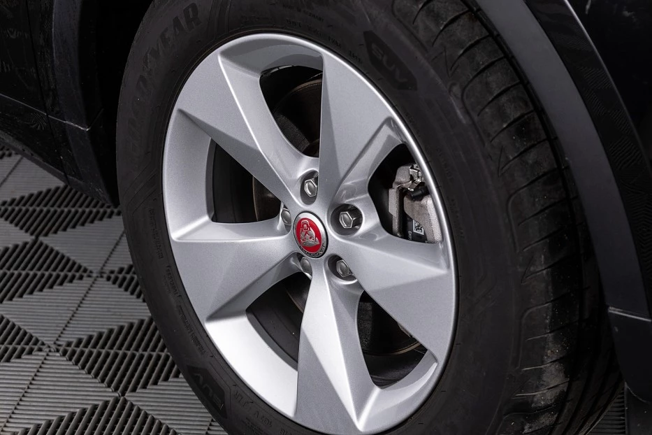 Jaguar E-PACE – foto 56