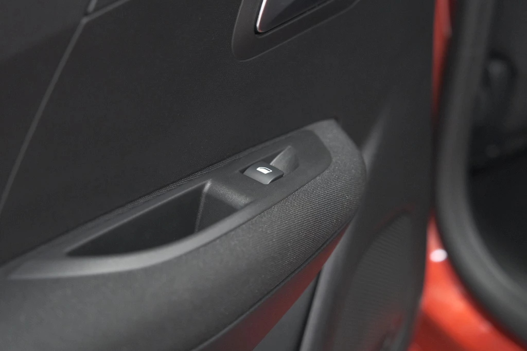 Peugeot 208 – foto 44