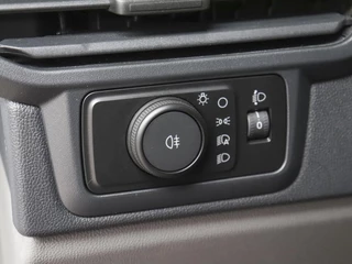 Ford Transit Custom – thumbnail 15