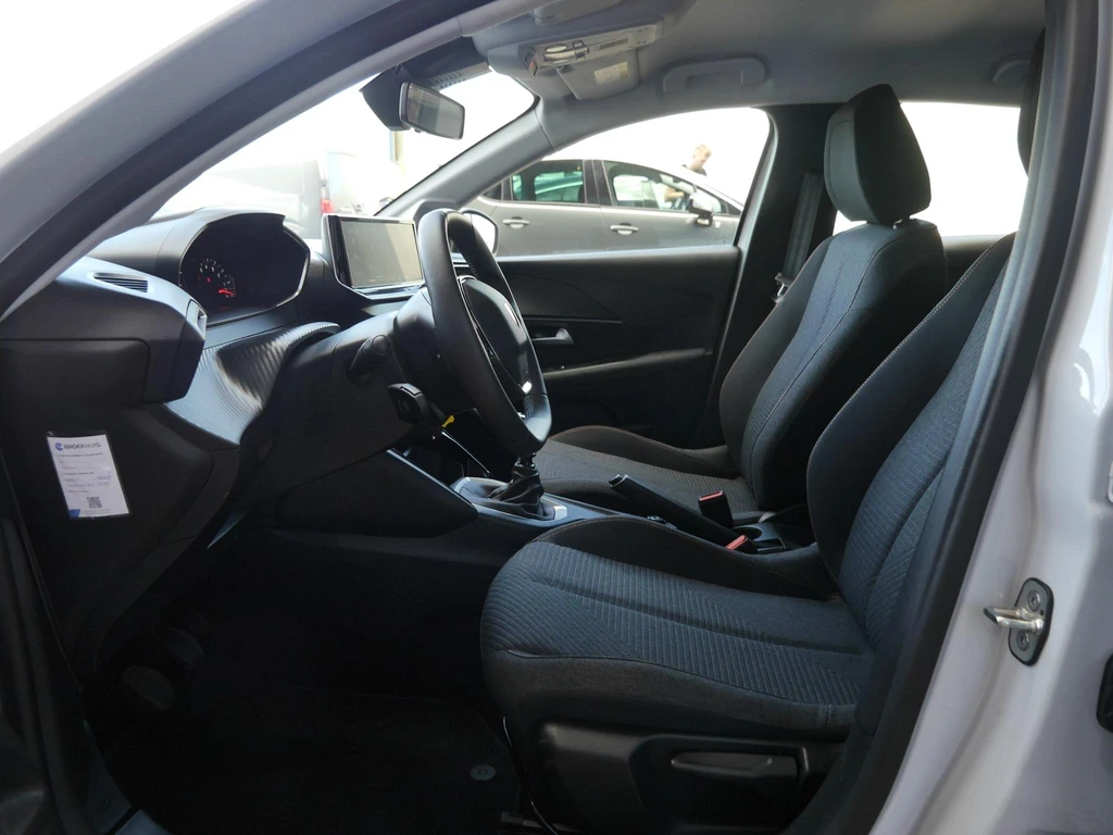 Peugeot 208 – foto 8