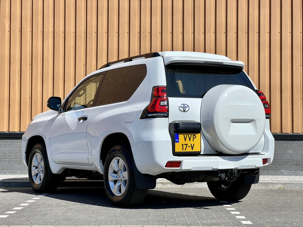 Toyota Land Cruiser – foto 2