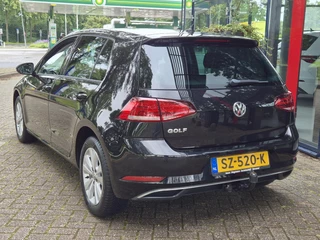 Volkswagen Golf – thumbnail 4